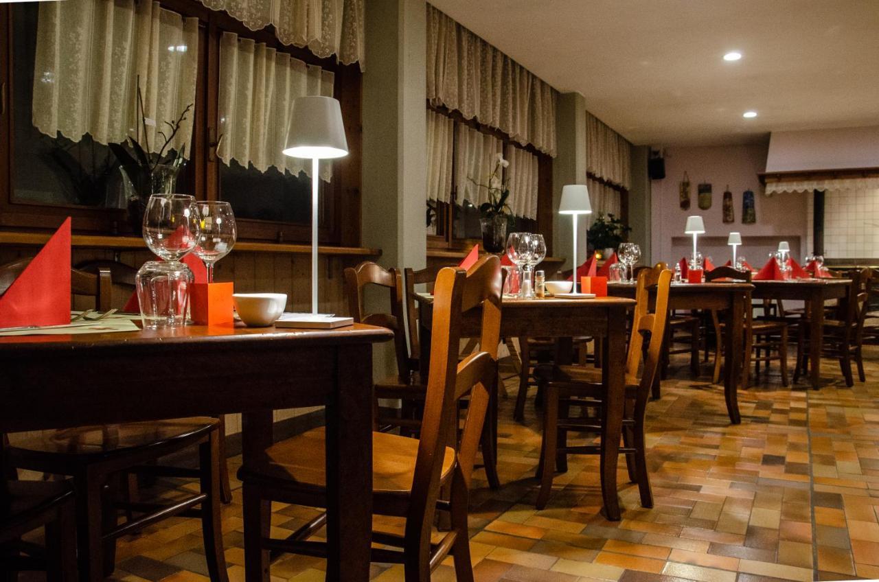 Al Fogolar Rooms & Osteria With Saunaland Тольмеццо Екстер'єр фото